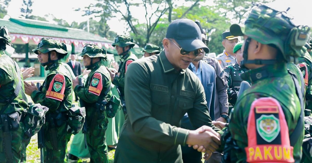 Sebanyak 450 prajurit Batalyon Infanteri (Yonif) 315/Garuda resmi diberangkatkan untuk mengemban misi sebagai Satuan Tugas Pengamanan Perbatasan Republik Indonesia–Papua Nugini (Satgas Pamtas RI-PNG)/Foto: Diskominfo
