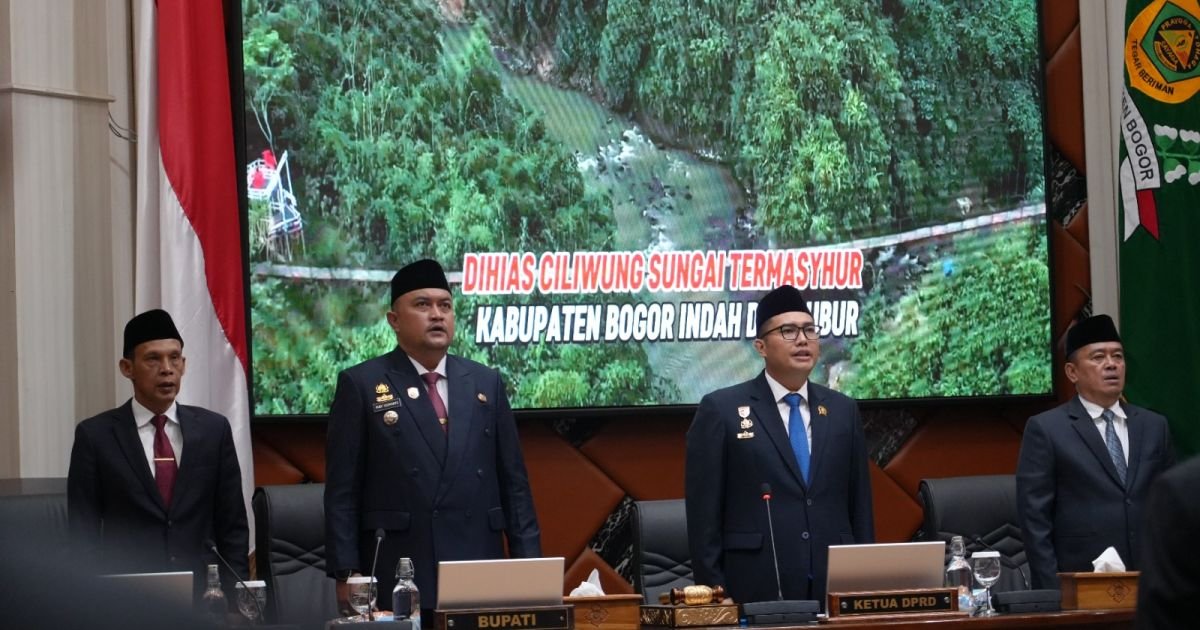 Pemerintah Kabupaten (Pemkab) Bogor bersama DPRD Kabupaten Bogor menyepakati Laporan Keterangan Pertanggungjawaban (LKPJ) Bupati Tahun Anggaran 2025 dalam rapat paripurna di Gedung DPRD, Rabu (6/5/2026)/Foto: Diskominfo