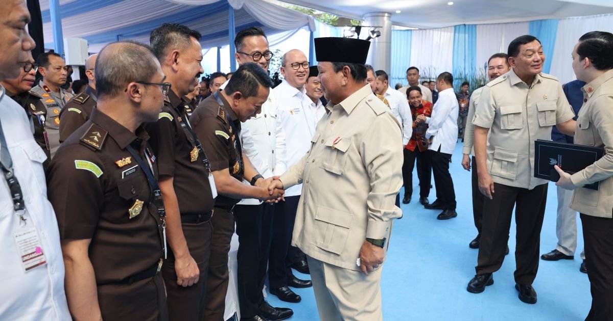 Prabowo Tegaskan Perang Lawan Mafia Hutan: Rp6,6 T Kerugian Negara Dipulihkan