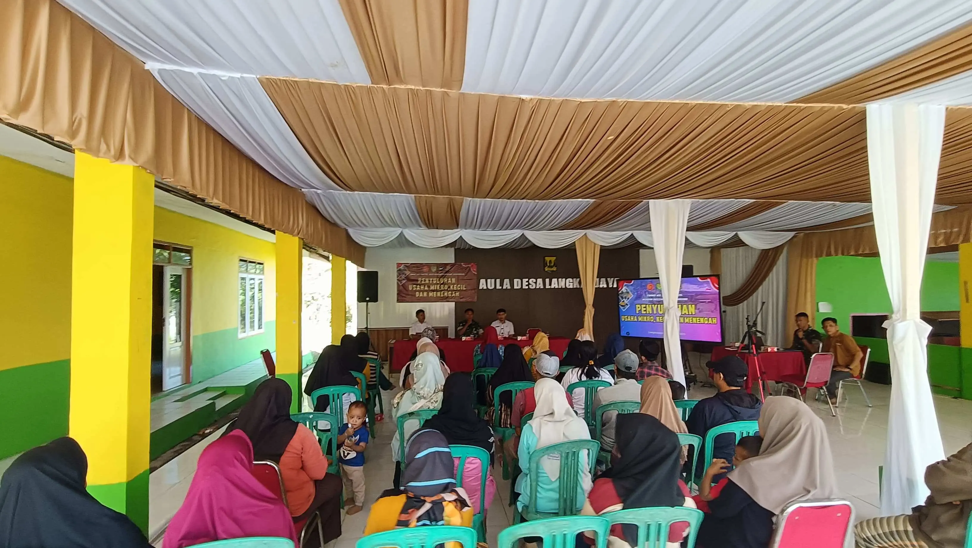 Satgas TMMD Ke-125 Dorong UMKM Desa Lewat Penyuluhan “Langkah Nyata Mengembangkan Usaha Desa”