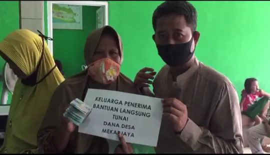 246 Warga Terima BLT Bersumber Dana Desa disalurkan di Desa Mekarjaya Rumpin