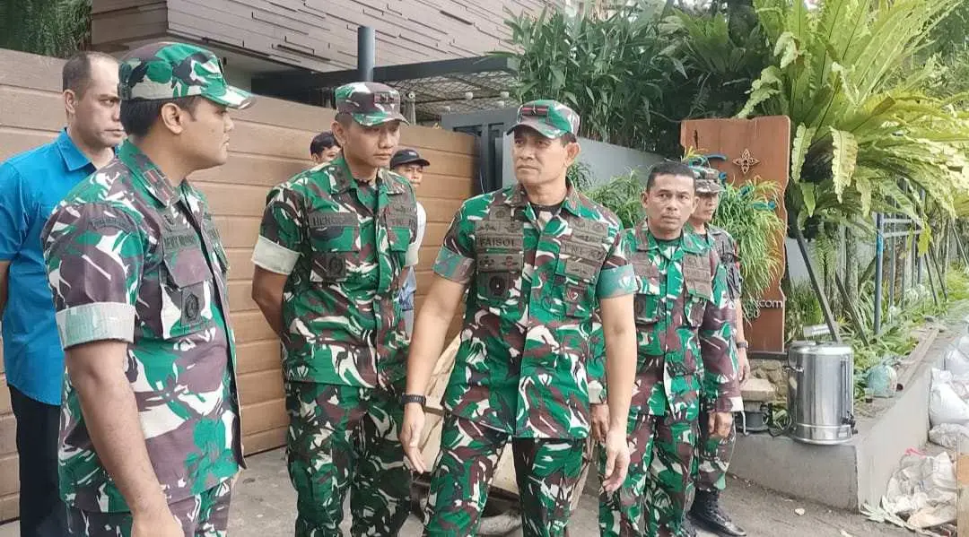 Danrem 061/SK Pastikan Pekerjaan Rangkaian Jembatan yang Terputus Akan Selesai Secepatnya