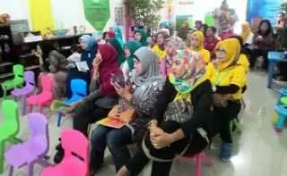 Smart Parenting Bahas Bagaimana Cara Terbaik Mendidik Anak