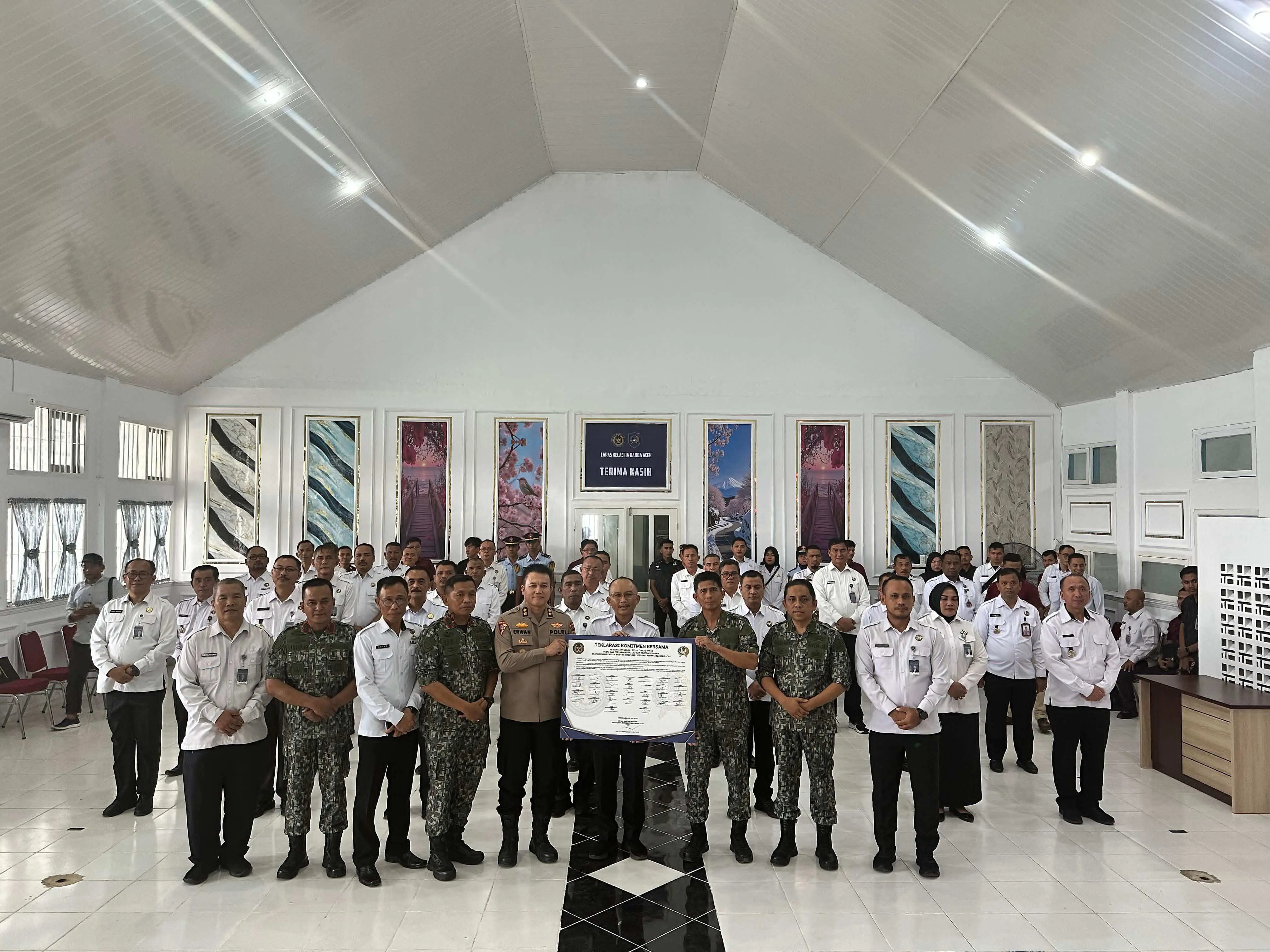 Kantor Wilayah Ditjenpas Aceh gelar Pelaksanaan Penandatanganan Komitmen Bersama Bebas dari Narkoba dan Handphone di Lapas Kelas IIA Banda Aceh