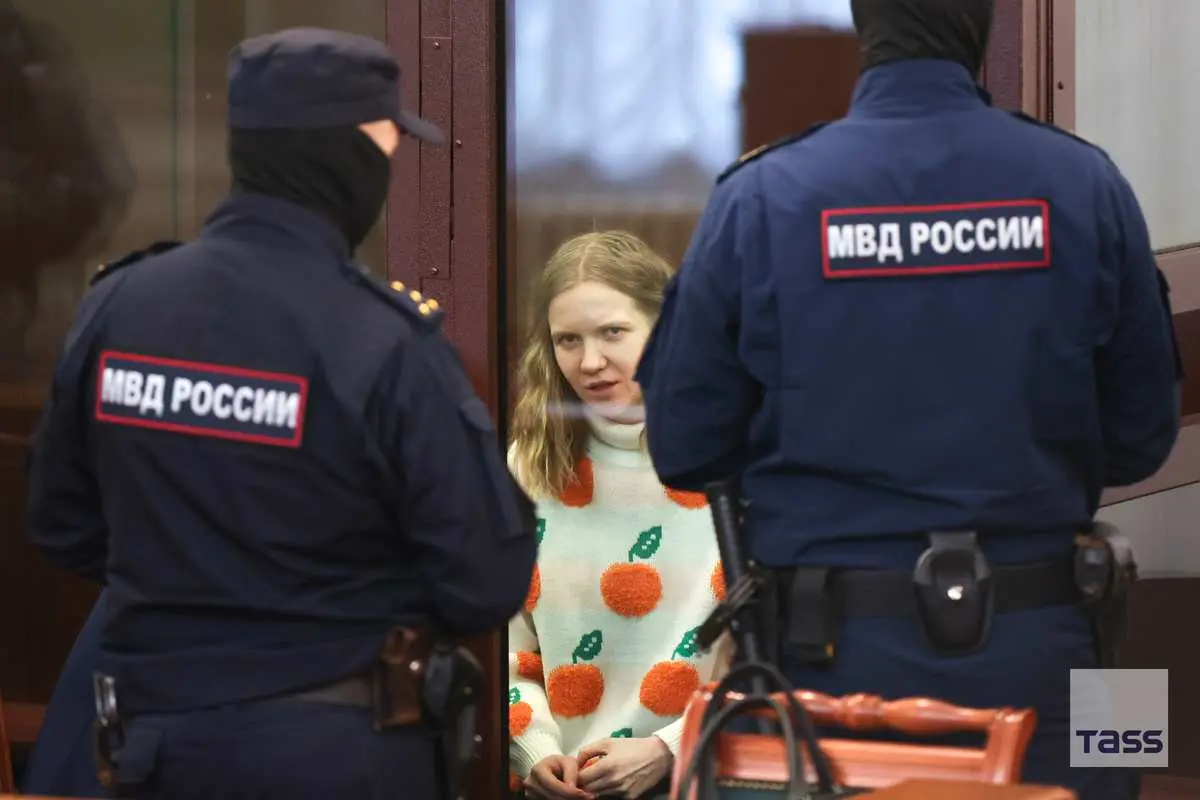 Aktivis Anti Perang Rusia Dihukum 27 Penjara Atas Tewasnya Blogger Terkenal