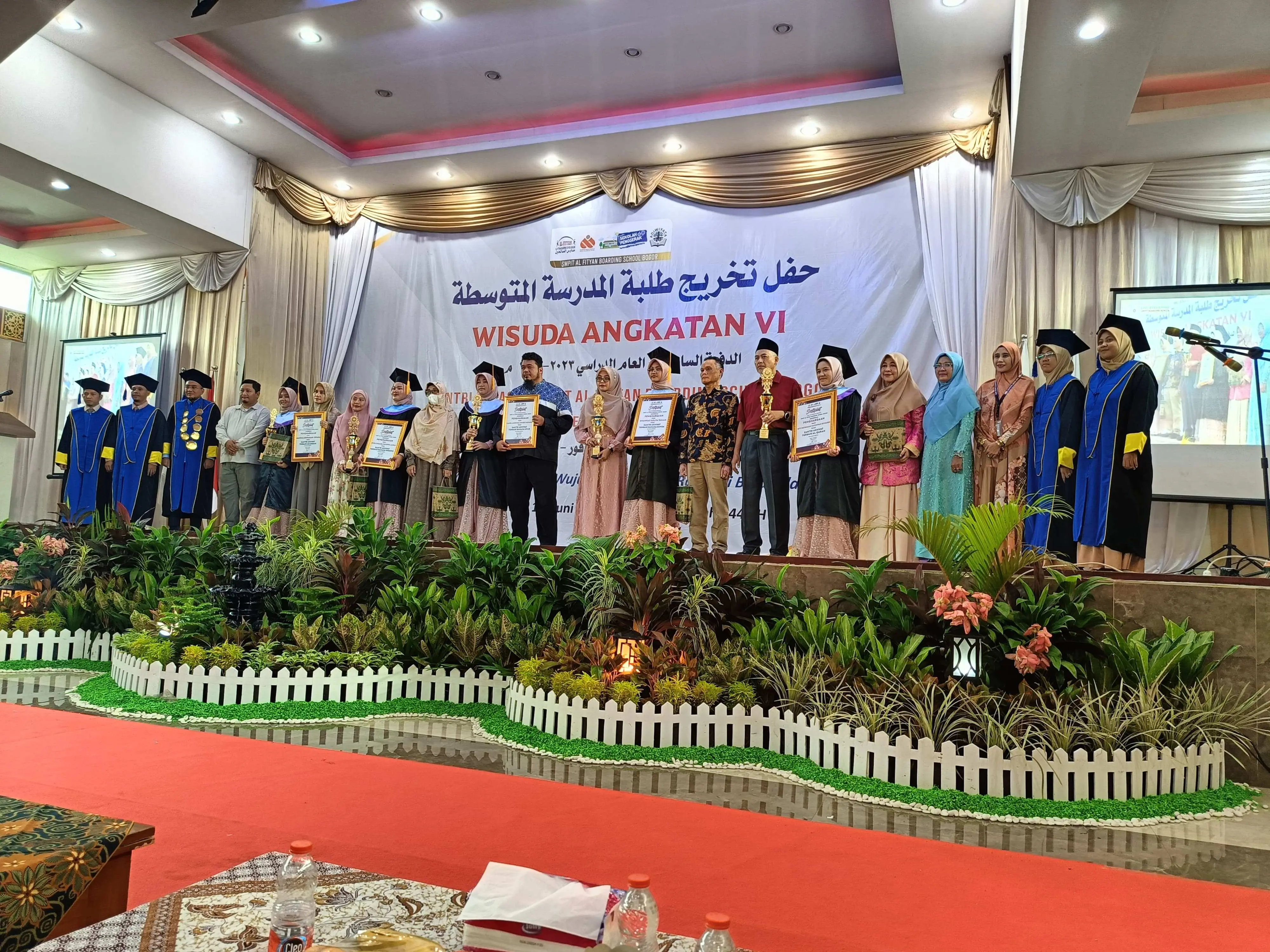 Dihadiri Disdik Hingga Dewan, 163 Siswa SMPIT Al-Fityan Boarding School Bogor Diwisuda